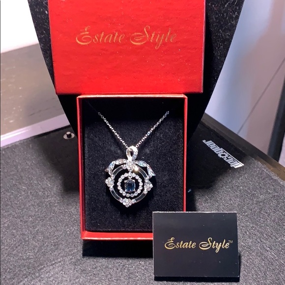 Bundle 4 for $25 - Vintage “Estate Style” Necklace - Picture 2 of 6